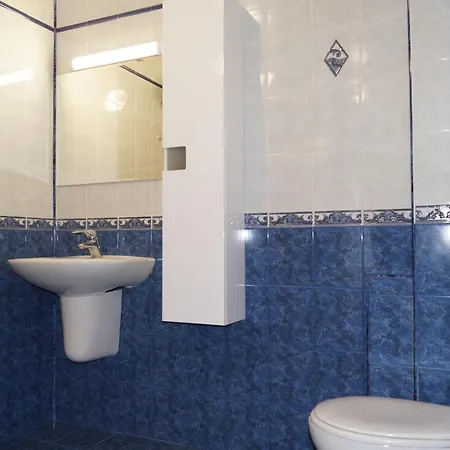 Spacious 2bdr - Free Parking - Walk Everywhere - 300 Mbps Wifi Apartament