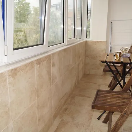 Apartmán Spacious 2bdr - Free Parking - Walk Everywhere - 300 Mbps Wifi