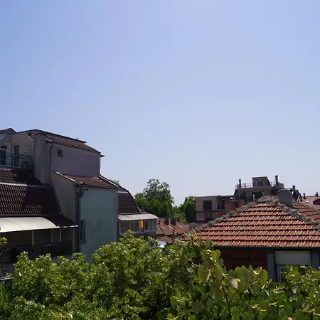 Spacious 2bdr - Free Parking - Walk Everywhere - 300 Mbps Wifi Apartmán Varna