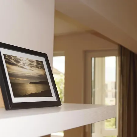 Spacious 2bdr - Free Parking - Walk Everywhere - 300 Mbps Wifi Apartament *